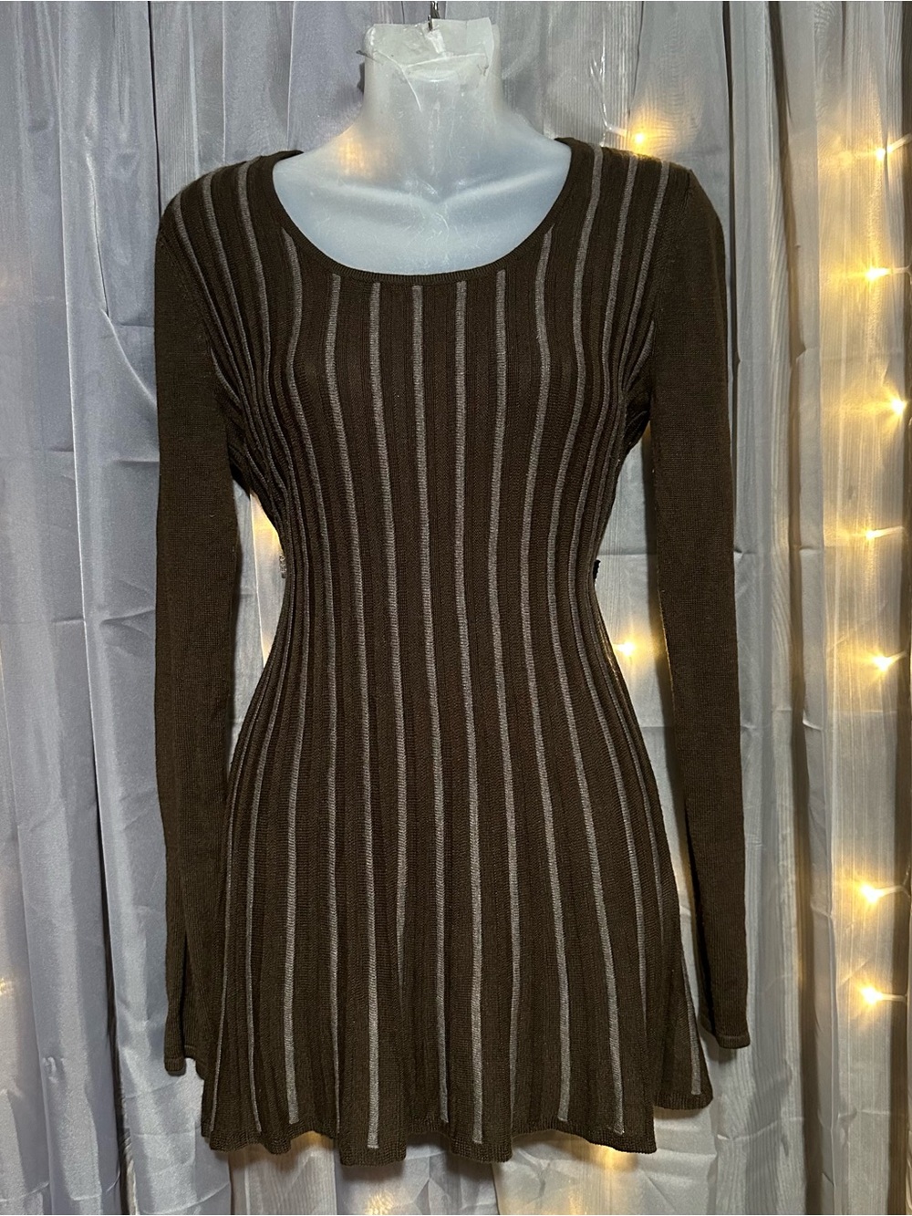 2000s Y2K Daisy Fuentes brown knit babydoll sweater Sz M